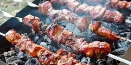 بالبلدي: ما هي أضرار شوي لحم العيد على الفحم؟