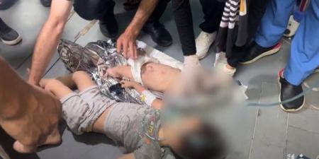 بالبلدي: مشاهد لنقل جرحى القصف الإسرائيلي إلى مستشفى دير البلح.. فيديو