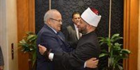 بالبلدي : رئيس جامعة القاهرة: الدكتور أسامة الأزهري سيكون خير سفير للإسلام السمح