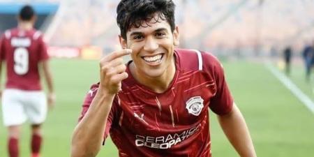 بالبلدي: مفاجأة..
      الأهلي
      يضم
      شكري
      من
      سيراميكا
      مقابل
      3
      لاعبين