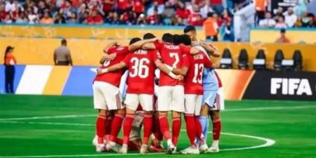 الأهلي
      يقرر
      تعديل
      عقد
      «دبابة
      الوسط»