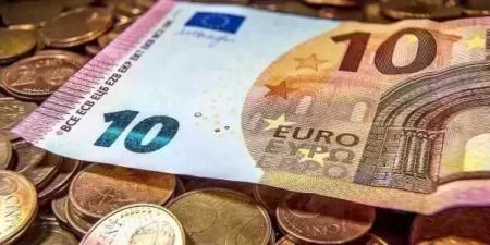 سعر
      اليورو
      اليوم
      الجمعة
      في
      البنوك