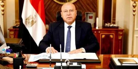 كامل
      الوزير
      يقطع
      زيارته
      لتركيا
      ويعلن
      خطة
      لضبط
      منظومة
      النقل
      بعد
      حادث
      المنوفية