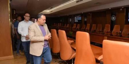 محافظ
      أسيوط
      يفتتح
      قاعة
      اجتماعات
      مطورة
      بالديوان
      العام
      ضمن
      منظومة
      التطوير
      المؤسسي
      لتعزيز
      البنية
      الإدارية