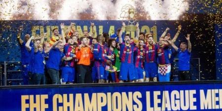بالبلدي: «بينهم
      8
      رفعوا
      الكأس»..
      تفاصيل
      مشاركة
      11
      محترفًا
      مصريًا
      في
      دوري
      أبطال
      أوروبا
      لكرة
      اليد