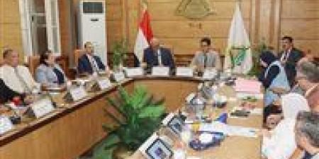بالبلدي : رئيس
      جامعة
      بنها:
      إعلان
      25%
      من
      نتائج
      الامتحانات
      والانتهاء
      منها
      خلال
      الأسبوع
      الجاري