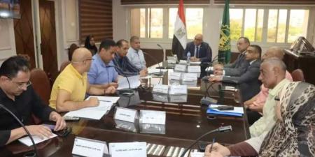 محافظ
      القليوبية
      يترأس
      إجتماع
      اللجنة
      العليا
      للإعلانات
      لبحث
      طلبات
      المعلنين