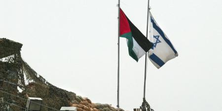 بالبلدي: جيفري ساكس وسيبيل فارس يكتبان عن خطة "السلام الشامل" في الشرق الأوسط