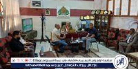 بالبلدي: وكيل
      تعليم
      الأقصر
      يستقبل
      وفدًا
      من
      شركة
      المياه
      لبحث
      إنشاء
      مدرسة
      فنية
      بالقرنه