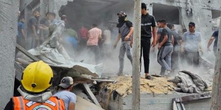 بالبلدي: تصعيد
      دموي
      في
      غزه
      23
      شهيدًا
      بينهم
      أطفال
      ونساء
      والضحايا
      تحت
      الانقاض
