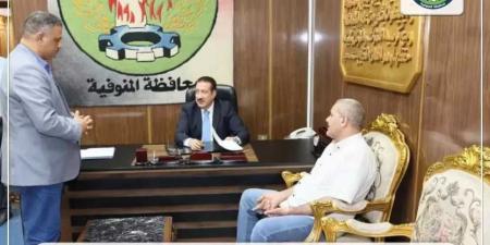 محافظ
      المنوفية
      يستمع
      لشكاوى
      المواطنين
      خلال
      اللقاء
      الدوري