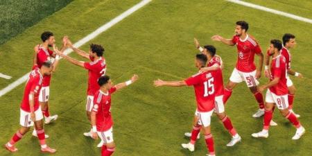 بالبلدي: خلصت
      قصته..
      الأهلي
      يفسخ
      عقد
      ”
      الأبن
      المدلل”
      بعد
      قرار
      ريبيرو