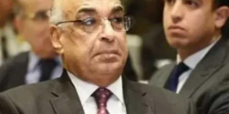 وزير
      العدل
      يصدر
      حركة
      ترقيات
      قطاع
      التفتيش
      الفنى
      بمصلحة
      الشهر
      العقارى