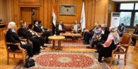 بالبلدي : جامعة
      حلوان
      تستضيف
      مبادرة
      "بداية
      جديدة
      لضمان
      جودة
      التعليم"