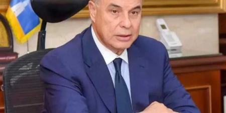 محافظ
      الإسكندرية
      يعتمد
      تنسيق
      الحد
      الأدنى
      للقبول
      بالصف
      الأول
      الثانوي
      العام
      2025/
      2026
      بحد
      أدنى
      230
      درجة