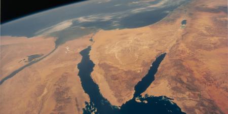 belbalady مصر.. ما يحصل بالبحر المتوسط ومصير مدن مثل الإسكندرية بعد فيديو من قمرة قيادة سفينة يشعل ضجة وخبراء يردون