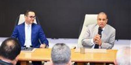 بالبلدي: وزير
      الخارجية
      يستقبل
      وزير
      الاستثمار
      والتجارة
      لهذا
      السبب