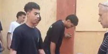 بالبلدي : الثانوية
      العامة
      2025..
      تفتيش
      الطلاب
      قبل
      دخولهم
      لجان
      امتحانات
      الكيمياء
      والجغرافيا