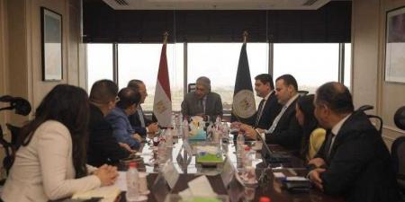 بالبلدي : وزير
      السياحة
      يبحث
      مع
      أحد
      الشركات
      الصينية
      الرائدة
      في
      مجال
      البواخر
      السياحية
      سبل
      تطوير
      منتج
      السياحة
      النيلية
      في
      مصر