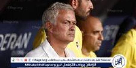 بالبلدي: برشلونة
      يضع
      عينه
      على
      دومفريس..
      سيناريو
      مورينيو
      يتكرر
      في
      الكامب
      نو
