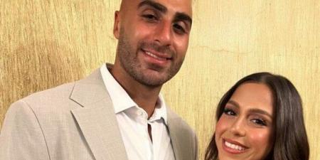 بالبلدي : «ريم
      عامر»
      بطلة
      فهد
      البطل
      تحتفل
      بخطوبتها
      على
      عمر
      عزب
      لاعب
      كرة
      السلة
      بالزمالك