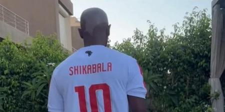 بالبلدي: تعرف
      على
      أول
      عقد
      يوقعه
      شيكابالا
      تعليق
      حذاءه
      ويكشف
      كواليس
      الإعتزال