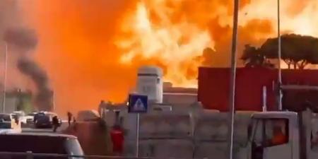 belbalady أطلق كرة لهب هائلة.. شاهد لحظة انفجار بمحطة وقود في روما