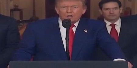 بالبلدي: ترامب
      يلمّح
      أن
      طهران
      ترغب
      في
      التفاوض
      ومستعد
      إلى
      إمكانية
      لقاء
      ممثلين
      عن
      إيران
      "إذا
      لزم
      الأمر"