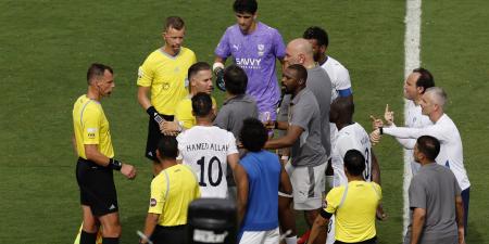 بالبلدي: ياسين بونو يثير جدلاً.. هذا ما فعله بعد مباراة الهلال وفلومينينسي