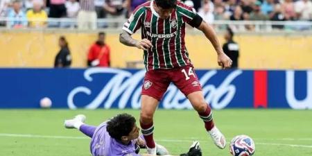 فلومينينسي
      ينهي
      مغامرة
      الهلال
      في
      ربع
      نهائي
      المونديال