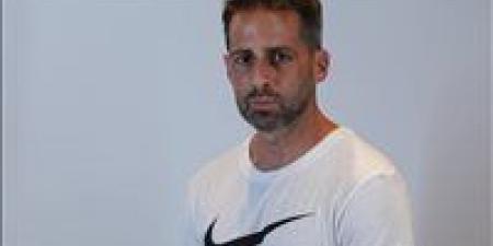 بالبلدي: تعرف
      على
      جهاز
      الزمالك
      الجديد.عبد
      الناصر
      محمد
      يرد
      على
      الشريعة