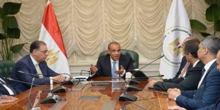 بالبلدي: مصرتكثف
      جهودها
      لخفض
      التصعيد
      وتحقيق
      التهدئة
      في
      المنطقة
      ودعم
      الأمن
      والاستقرار
      بالشرق
      الأوسط