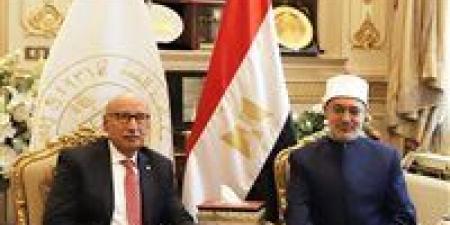 بالبلدي: مفتي
      الجمهورية
      يهنئ
      رئيس
      محكمة
      النقض
      بتوليه
      مهام
      منصبه
      الجديد