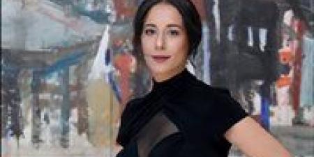 بالبلدي: إيه
      اللي
      حصل
      بعد
      قبلة
      الزعيم
      عادل
      إمام
      ليكي؟..
      الفنانة
      دنيا
      ماهر
      تجيب