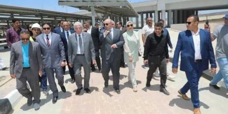 محافظ
      بني
      سويف
      يصطحب
      مستشار
      رئيس
      الجمهورية
      لتفقد
      مشروع
      مجمع
      المواقف
      أسفل
      محور
      عدلي
      منصور
      استعدادًا
      للتشغيل
      التجريبي
      بشكل
      جزئي
      بدءًا
      من
      يوم
      الجمعة
      المقبل.