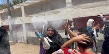 بالبلدي: ارتياح
      بين
      طلاب
      الثانوية
      الأزهرية
      بعد
      أداء
      امتحان
      البلاغة:
      «الأسئلة
      مباشرة
      ومن
      المنهج»