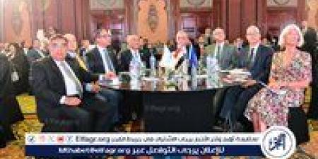 بالبلدي: محافظ
      الدقهلية
      يشارك
      في
      الحفل
      الختامي
      لاتفاقية
      الاتحاد
      الأوروبي
      لمكافحة
      الهجرة
      غير
      النظامية
