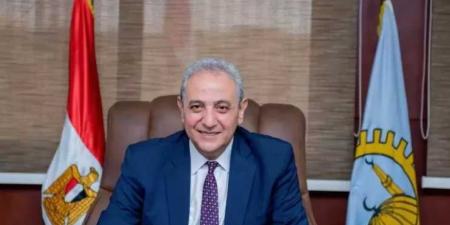 محافظ
      الغربية
      يعقد
      اجتماعًا
      موسعًا
      مع
      “الكهرباء”
      لترشيد
      الاستهلاك
      ومحاربة
      سرقات
      التيار