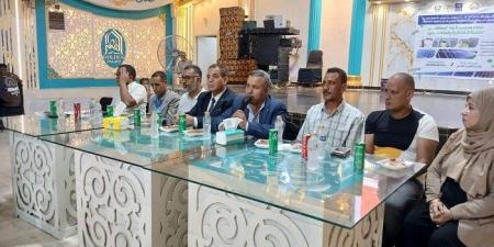 بالبلدي : رئيس
      مدينة
      أرمنت
      يشهد
      حفل
      ختام
      مشروع
      زراعة
      القصب
      بالشتلات
      والرى
      بالتنقيط