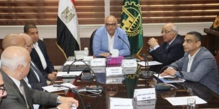 بالبلدي : محافظ
      القليوبية
      يترأس
      اجتماع
      مجلس
      الصحة
      الإقليمي
      لتطوير
      الخدمات
      الطبية