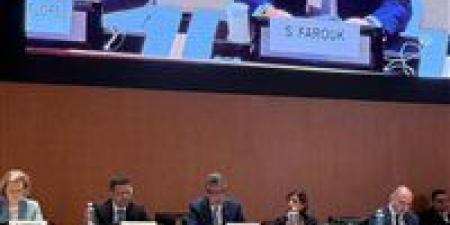 بالبلدي: وزير
      التموين
      يؤكد
      التزام
      مصر
      بحماية
      المستهلك
      وتعزيز
      الأمن
      الغذائي