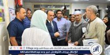 بالبلدي: محافظ
      أسيوط
      يتفقد
      سير
      العمل
      بعيادة
      التأمين
      الصحي
      بمجمع
      المصالح
      الحكومية
