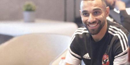 بالبلدي: بديل
      السولية
      وحمدي
      فتحي..
      محبوب
      الجماهير
      يوقع
      على
      العقد
      الجديد