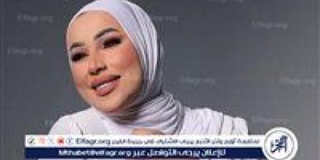 بالبلدي: بفستان
      ابيض
      ..
      نداء
      شرارة
      تخطف
      الأنظار
      بإطلالة
      جذابة