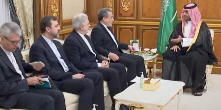 بالبلدي: تحليل لقاء محمد بن سلمان مع وزير خارجية إيران "بتوقفه القصير" يثير تفاعلا