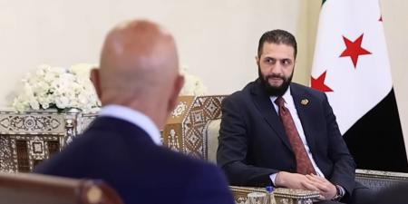 بالبلدي: سوريا.. أحمد الشرع يثير تفاعلا بتوجيه المبعوث الأمريكي أين يجلس في قصر الشعب