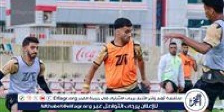 بالبلدي: خاص|
      الزمالك
      يتحرك
      لإنهاء
      أزمة
      مستحقات
      اللاعبين..
      واتفاق
      على
      صرف
      دفعة
      من
      مقدم
      الموسم