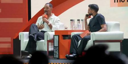 ويل
سميث:
الكتابة
واحدة
من
أكثر
التجارب
التي
غيّرت
مجرى
حياتي