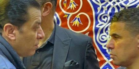 بالبلدي: مصطفى
كامل
ووزير
الرياضة
في
مقدمة
الحضور
بعزاء
لاعب
الزمالك
الراحل
محمد
صبري