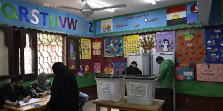 بالبلدي: مصر..أشخاص يزعمون "تزوير" الانتخابات في لجنة بالمنيا والداخلية تعقب